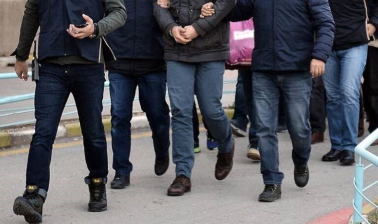 Bakan Ali Yerlikaya açıkladı … 54 Eyalet “Cell-15” Operasyonu: 334 şüpheli yakalandı! – Türkiye haberlerini kırmak