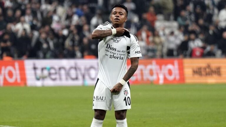 Besiktas'ın yeni transferi Keny Arroyo, Süper Lig'de açılış yaptı