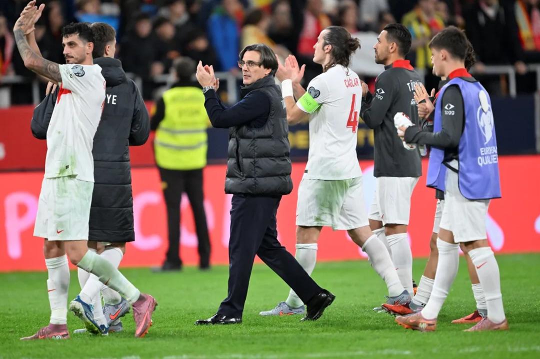 İlk açıklama Romanya teknik direktörü Lucescu'dan geldi!  